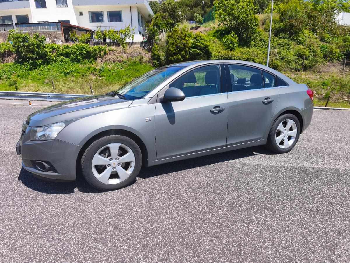 chevrolet-cruze-2-0-td-vcdi-2010-diesel-1991cc