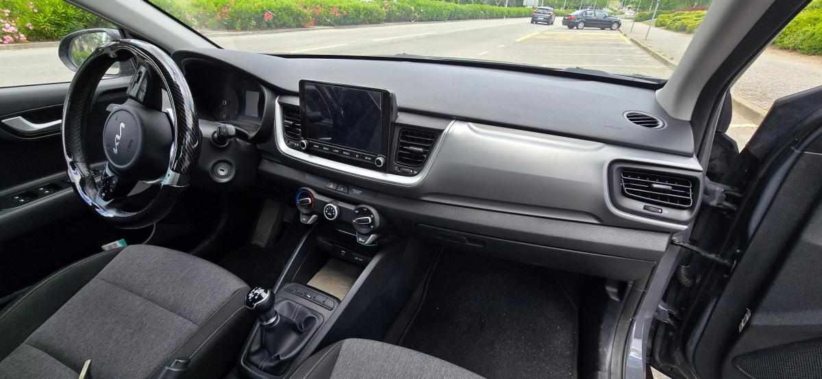 kia-stonic-1-2-mpi-2022-gasolina-1197cc