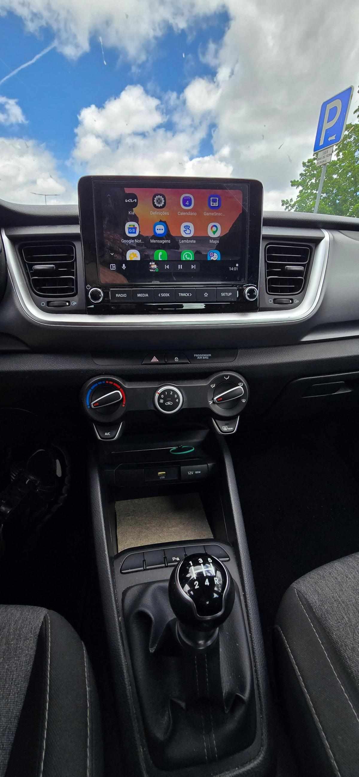 kia-stonic-1-2-mpi-2022-gasolina-1197cc