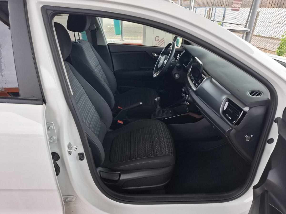 kia-stonic-1-0-t-gdi-2023-gasolina-998cc