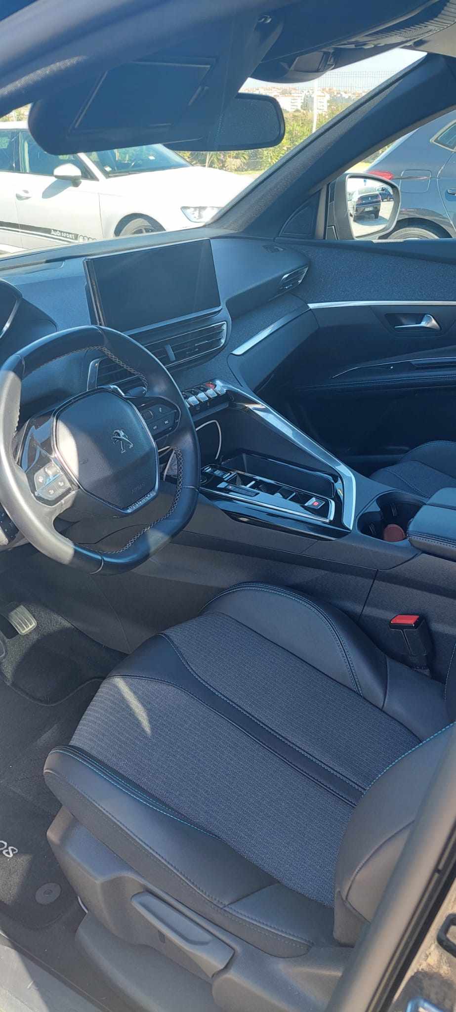 peugeot-5008-1-5-bluehdi-2023-diesel-1499cc