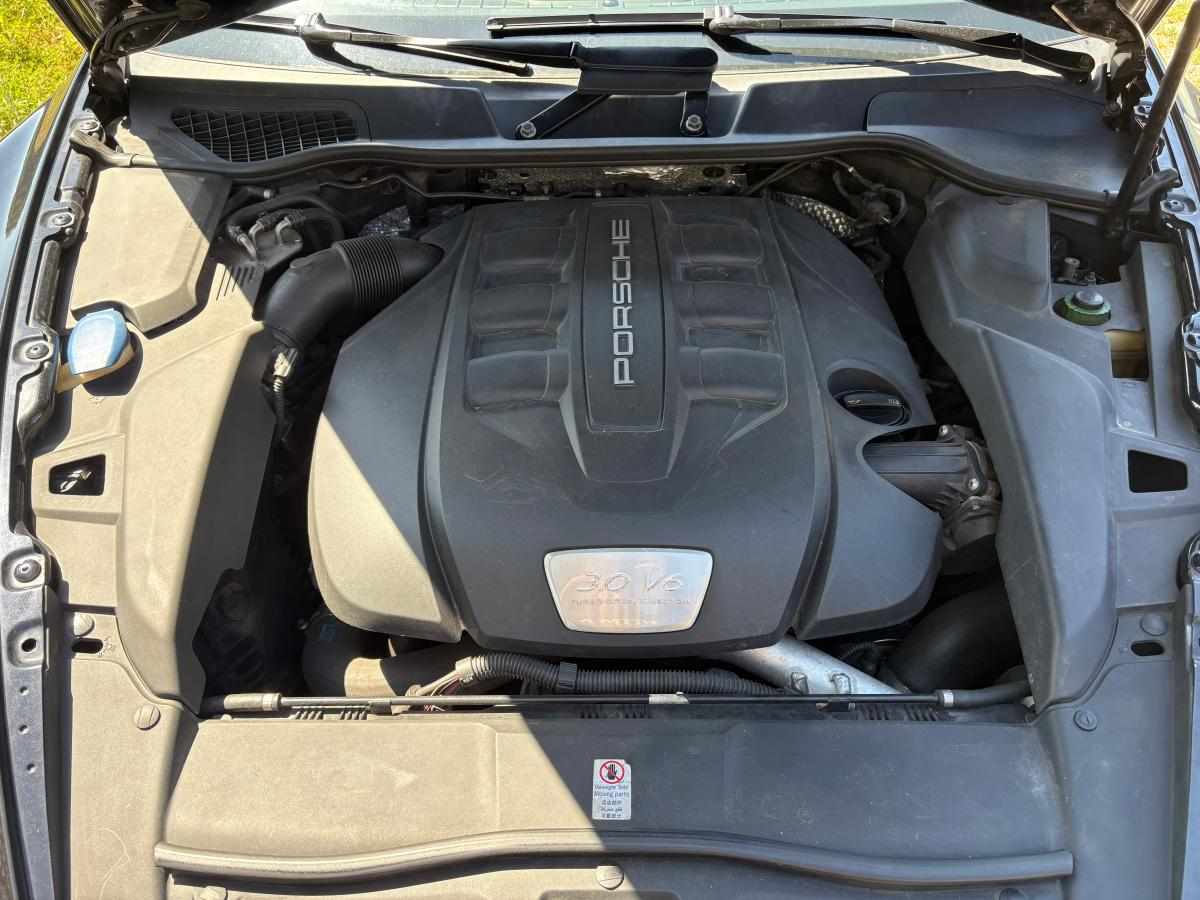 porsche-cayenne-3-0-v6-2011-diesel-2967cc