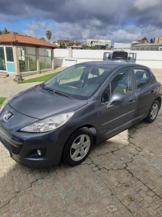 peugeot-207-1-4-hdi-2009-diesel-1398cc
