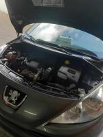 peugeot-207-1-4-hdi-2009-diesel-1398cc