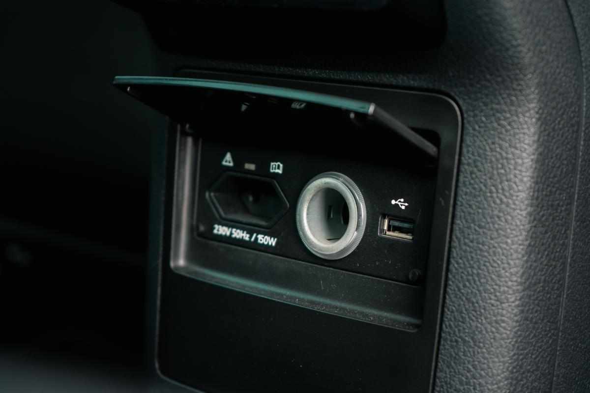 skoda-superb-1-6-tdi-2015-diesel-1598cc