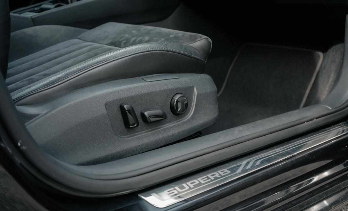 skoda-superb-1-6-tdi-2015-diesel-1598cc