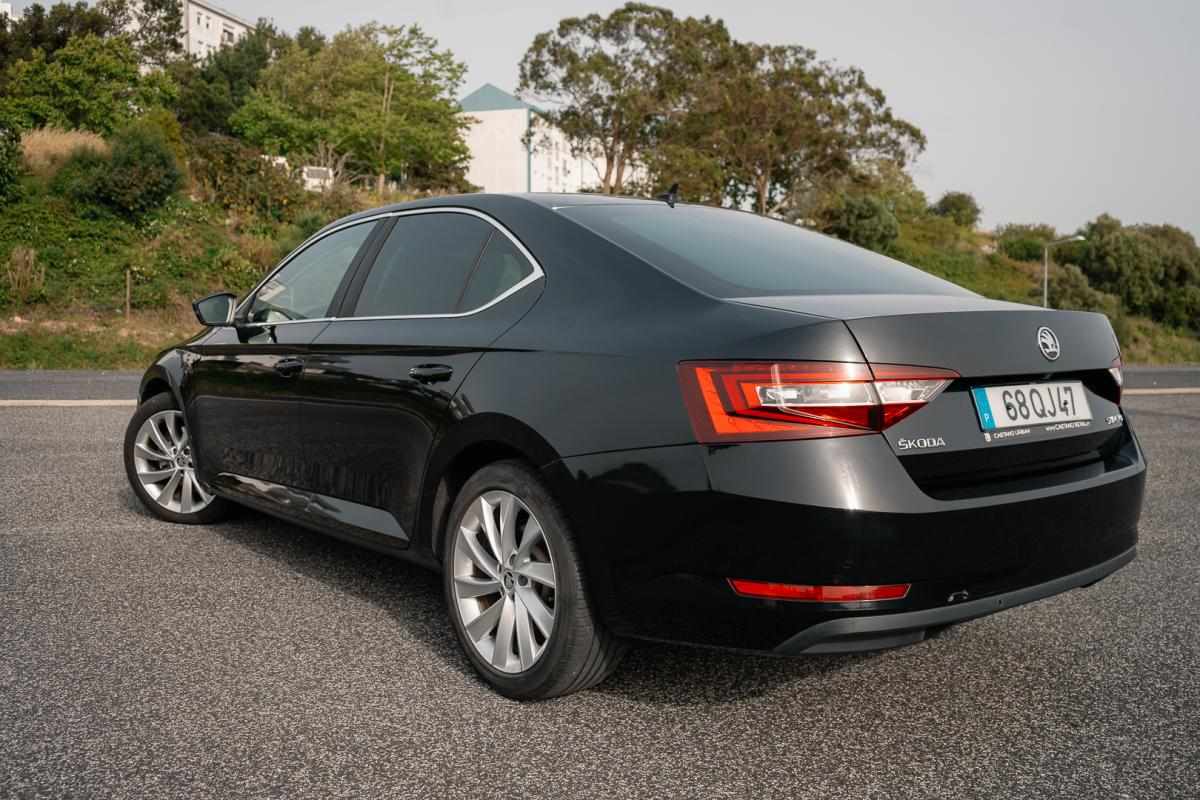 skoda-superb-1-6-tdi-2015-diesel-1598cc