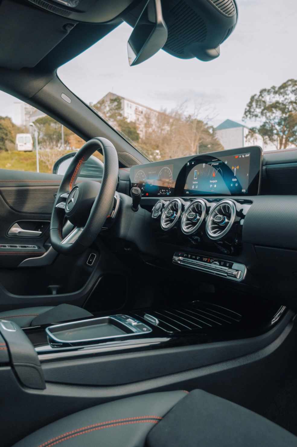 mercedes-benz-cla-250e-2024-gasolina-1332cc