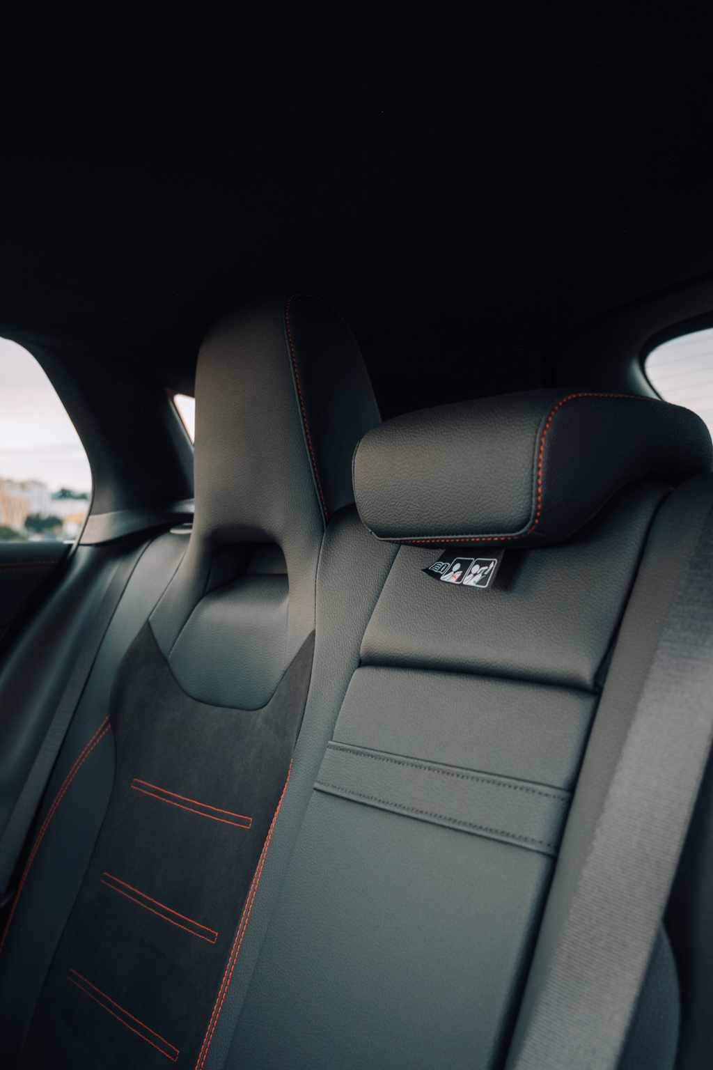 mercedes-benz-cla-250e-2024-gasolina-1332cc