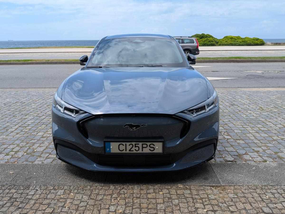 ford-mustang-mach-e-standard-range-awd-2023-eletrico