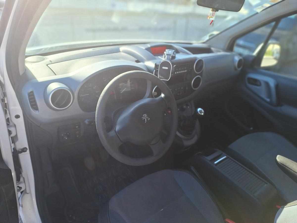 peugeot-partner-1-6-hdi-2012-diesel-1560cc