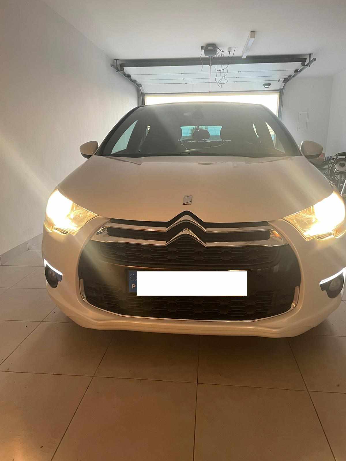citroen-ds4-1-6-111cv-2011-diesel-1560cc