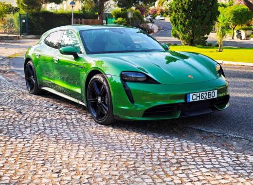 porsche-taycan-turbo-2023-eletrico