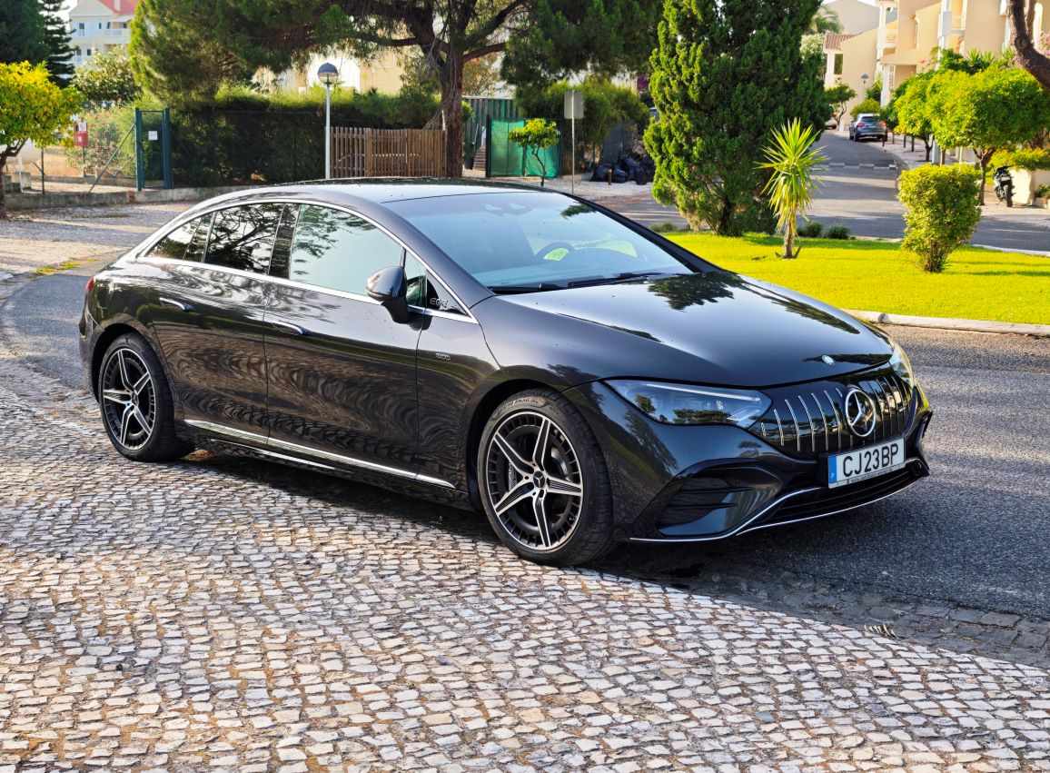 mercedes-benz-eqe-1-geracao-2025-eletrico