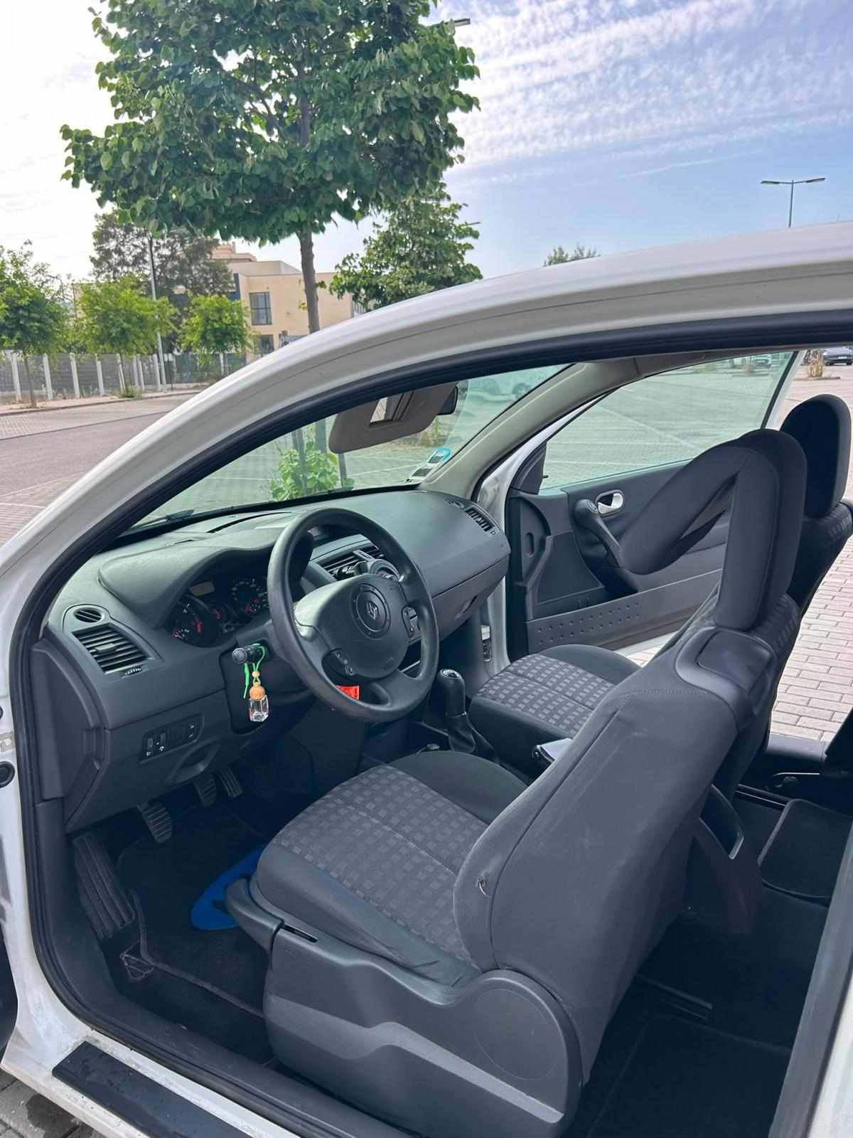 renault-megane-1-5-84cv-2006-diesel-1461cc