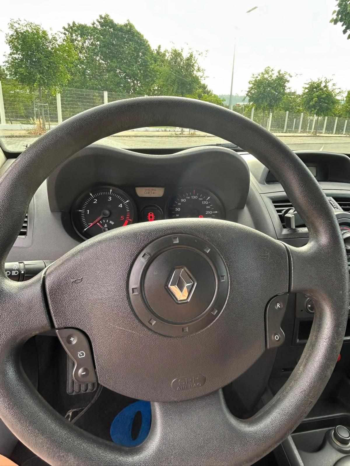 renault-megane-1-5-84cv-2006-diesel-1461cc