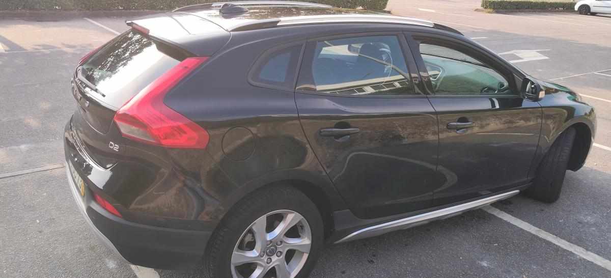 volvo-v40-d2-2013-diesel-1560cc