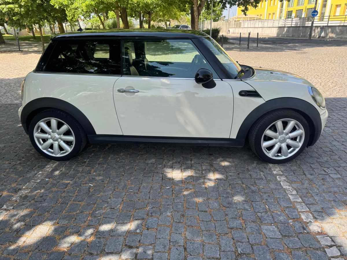mini-hatch-d-2-0-2008-diesel-1560cc