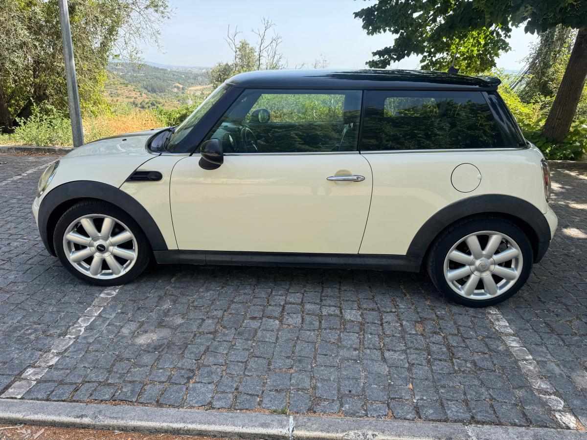 mini-hatch-d-2-0-2008-diesel-1560cc