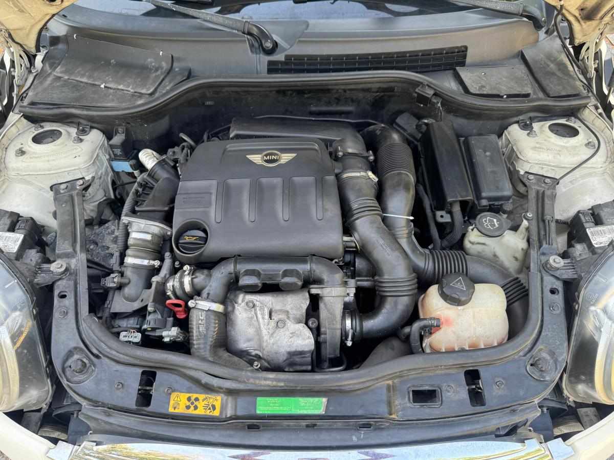mini-hatch-d-2-0-2008-diesel-1560cc