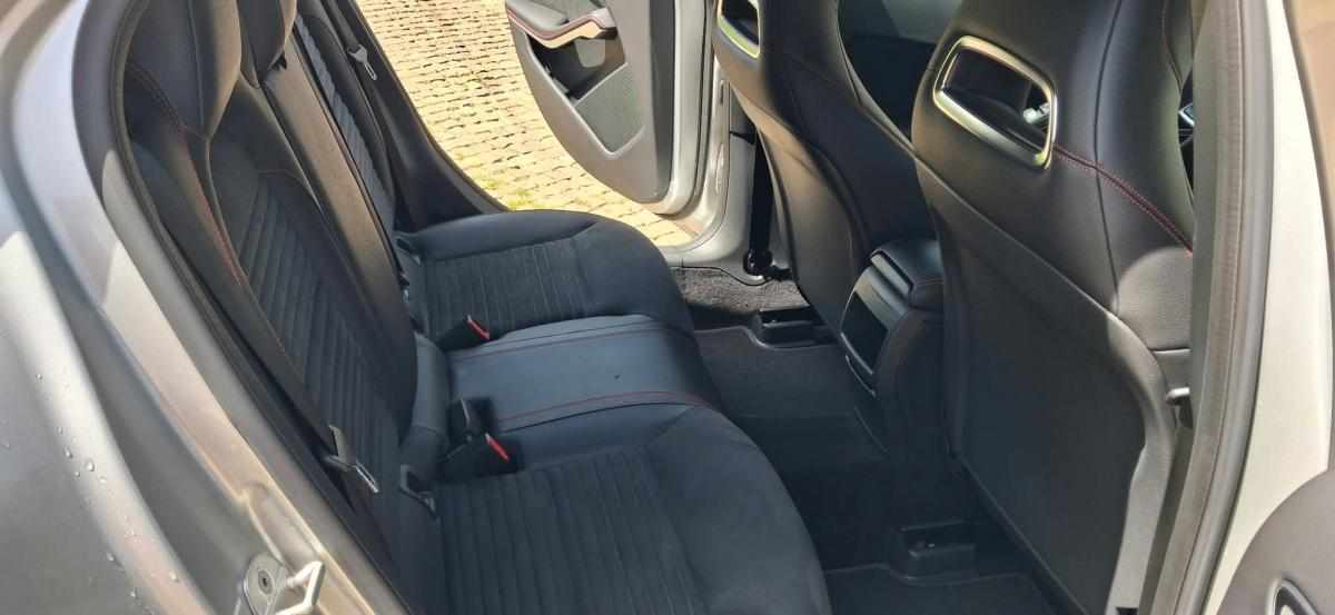 mercedes-benz-gla-180-cdi-2017-diesel-1461cc