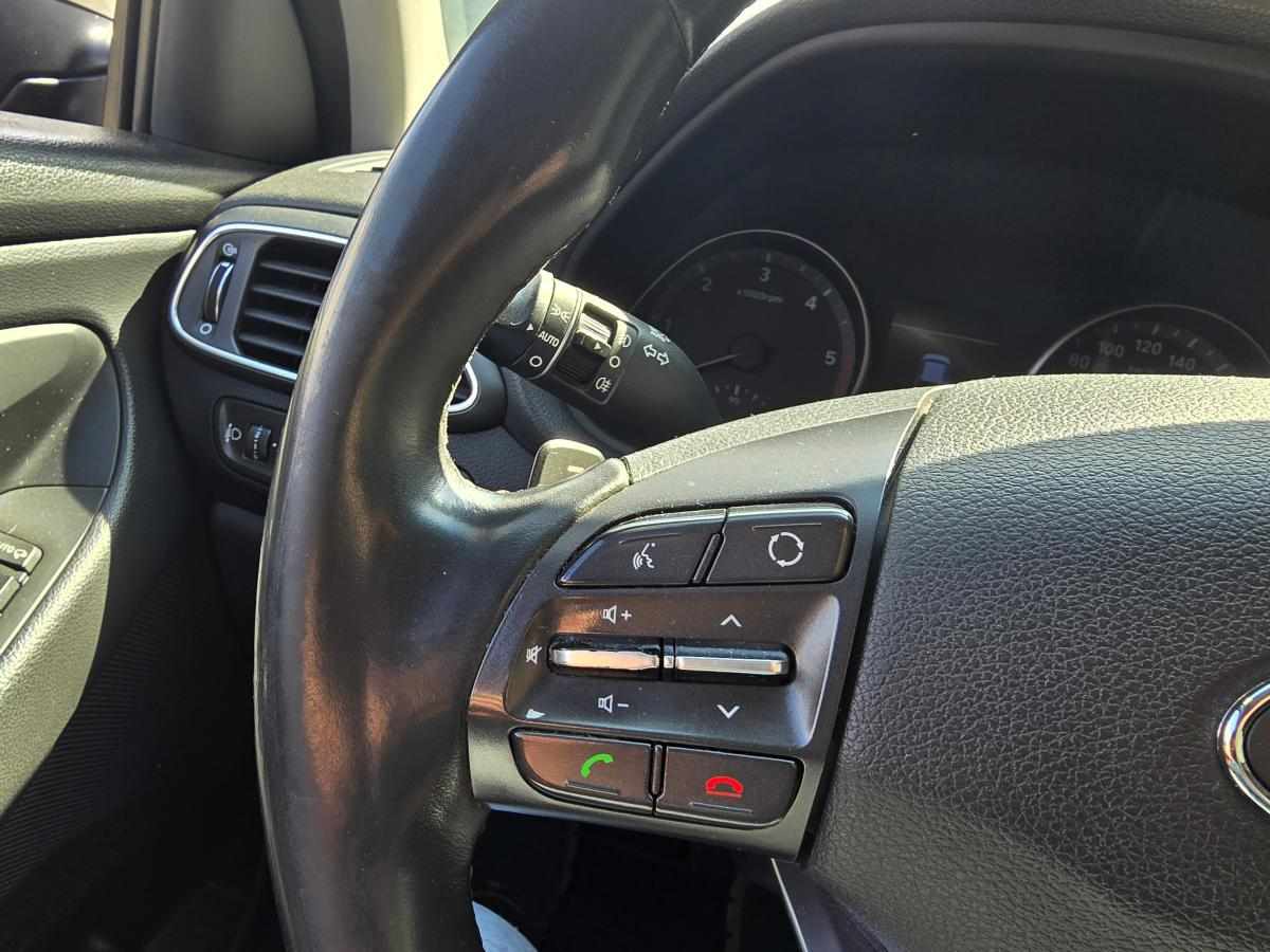 hyundai-i30-1-6-crdi-2019-diesel-1598cc