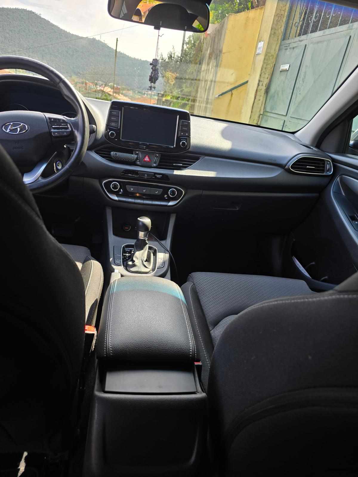 hyundai-i30-1-6-crdi-2019-diesel-1598cc