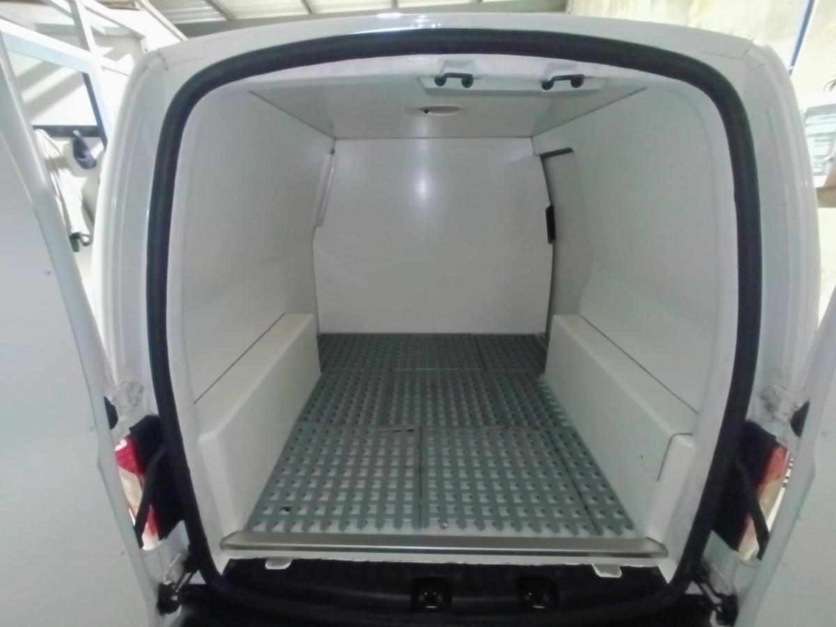 volkswagen-caddy-2-0-sdi-2007-diesel-1968cc
