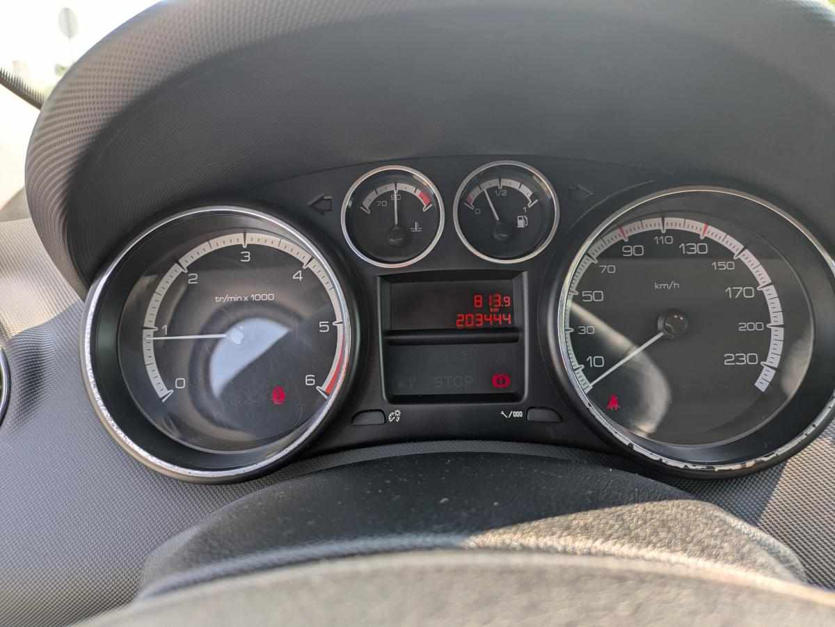peugeot-308-1-6-hdi-fap-2009-diesel-1560cc