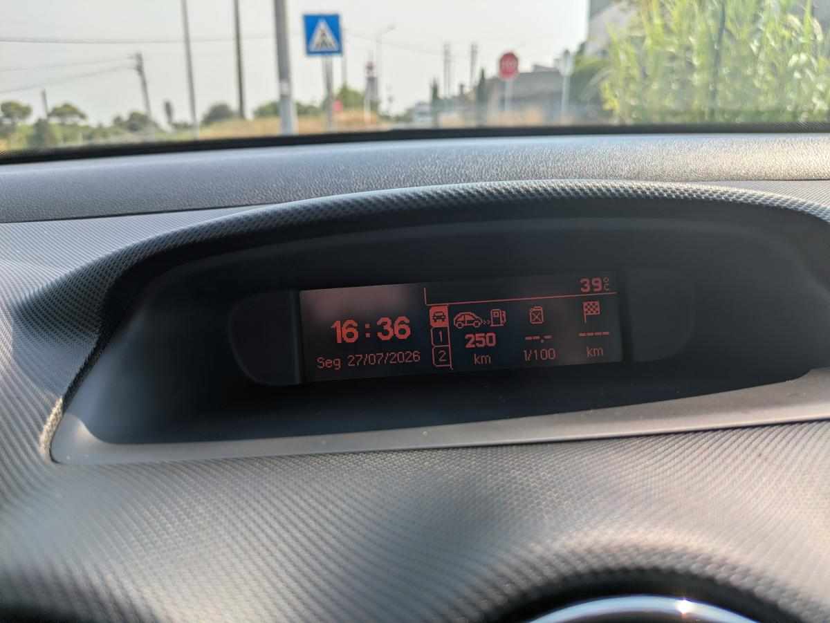 peugeot-308-1-6-hdi-fap-2009-diesel-1560cc