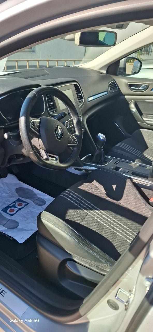 renault-megane-1-5-dci-2018-diesel-1461cc