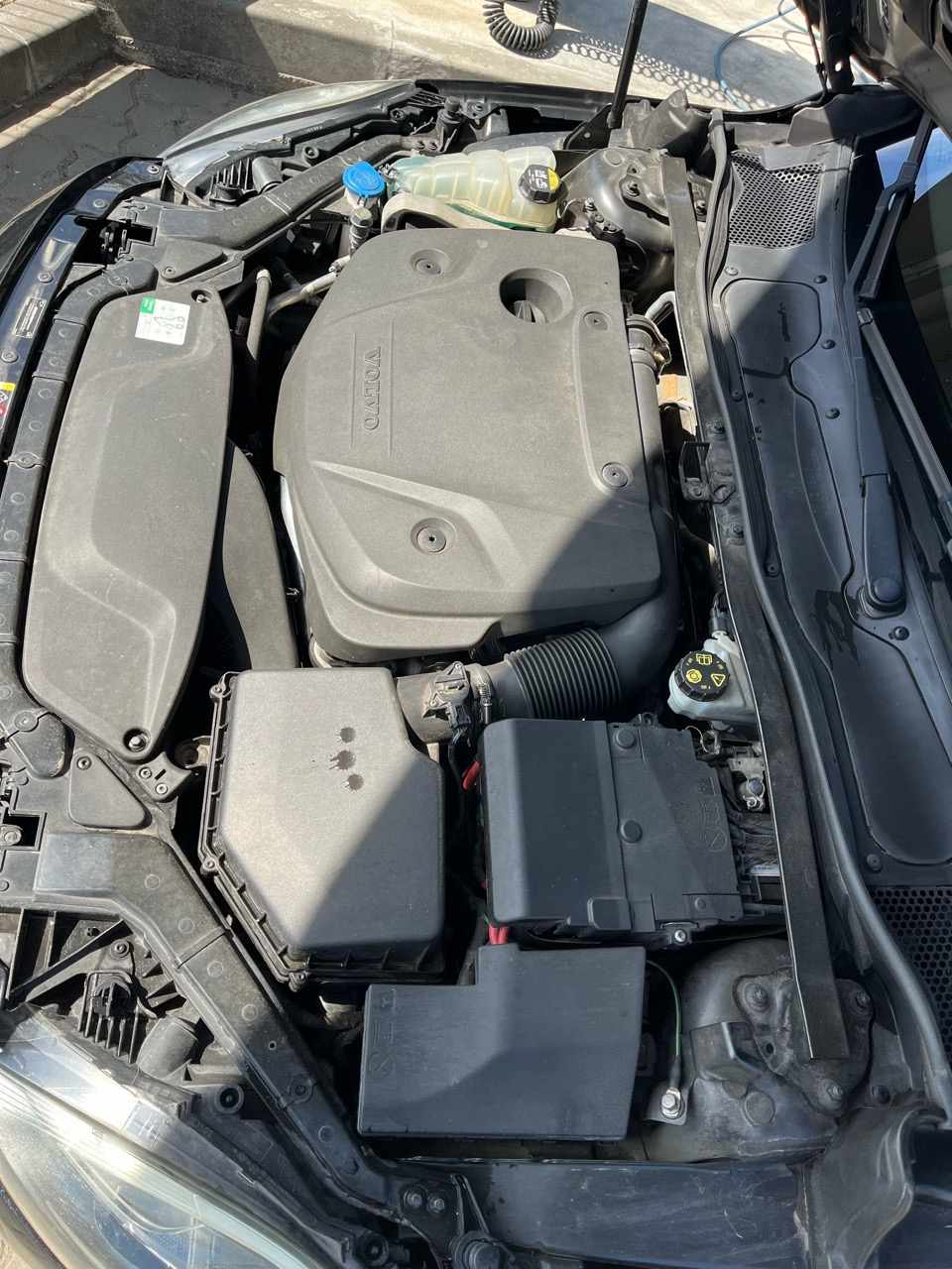volvo-v40-2-0-d2-2017-diesel-1969cc