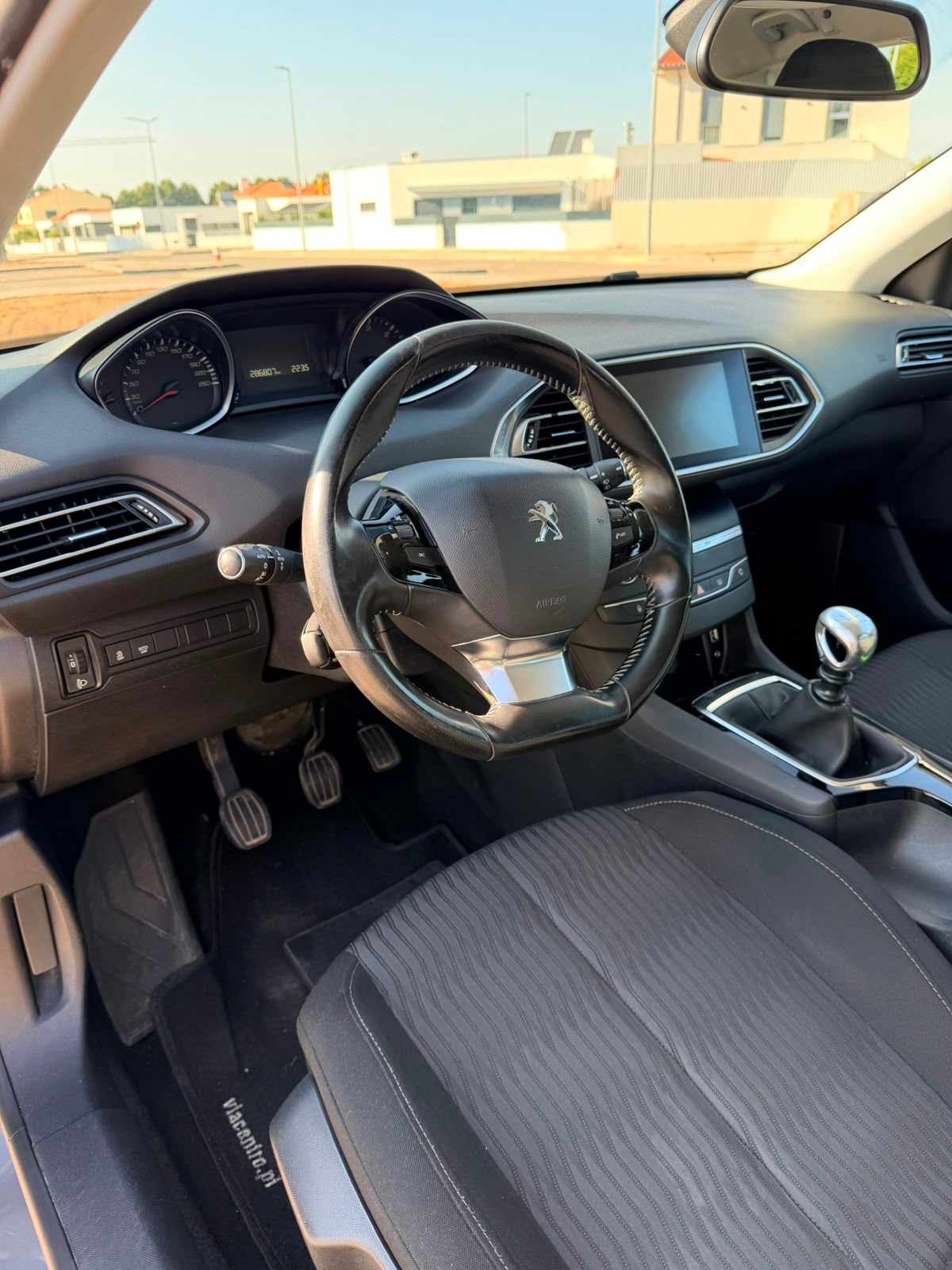 peugeot-308-1-6-bluehdi-fap-2015-diesel-1560cc