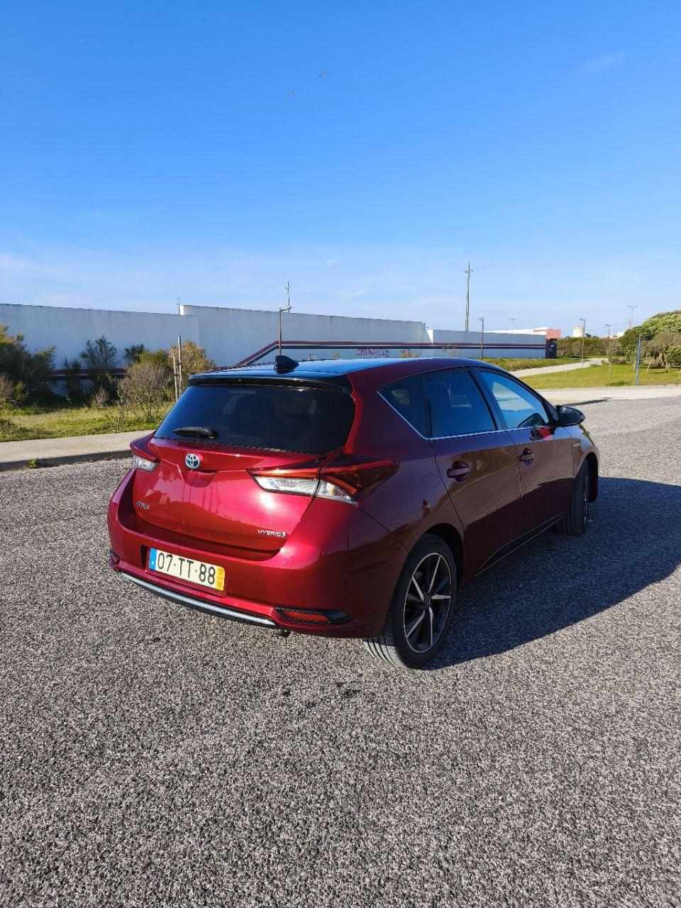 toyota-auris-1-8hsd-2017-hibrido-1800cc