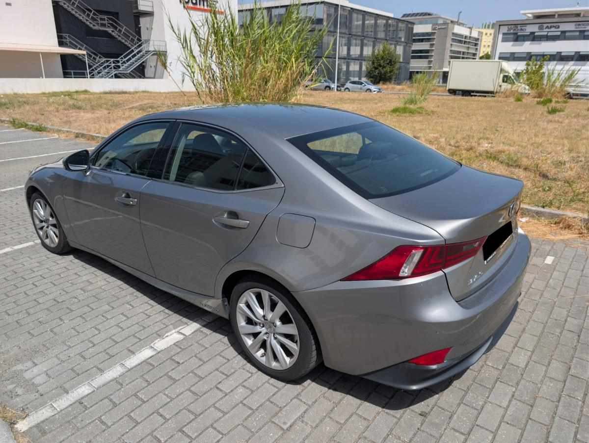 lexus-is-300h-2016-gasolina-2494cc