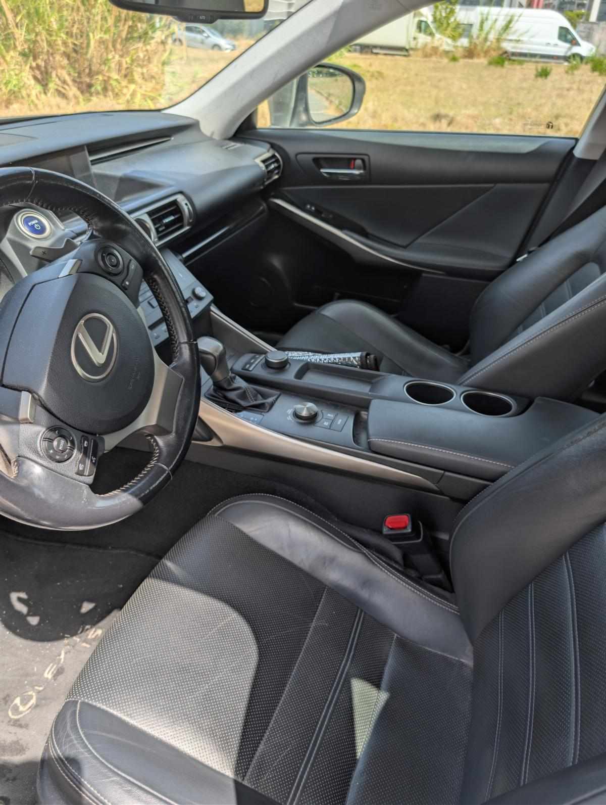 lexus-is-300h-2016-gasolina-2494cc