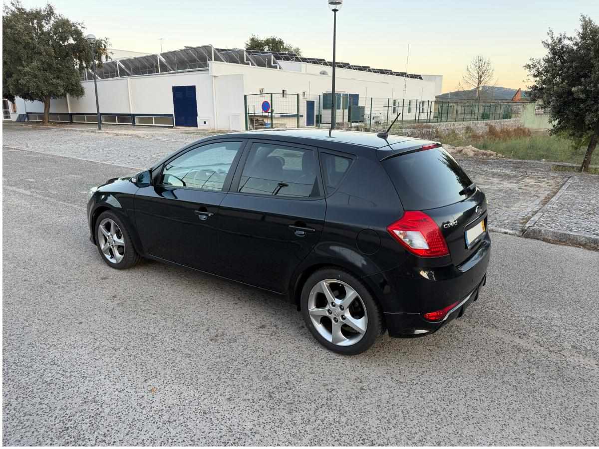 kia-ceed-1-6-crdi-2011-diesel-1582cc