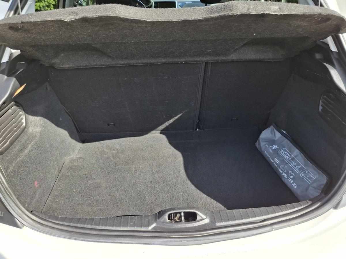 peugeot-208-1-5-bluehdi-2019-diesel-1499cc