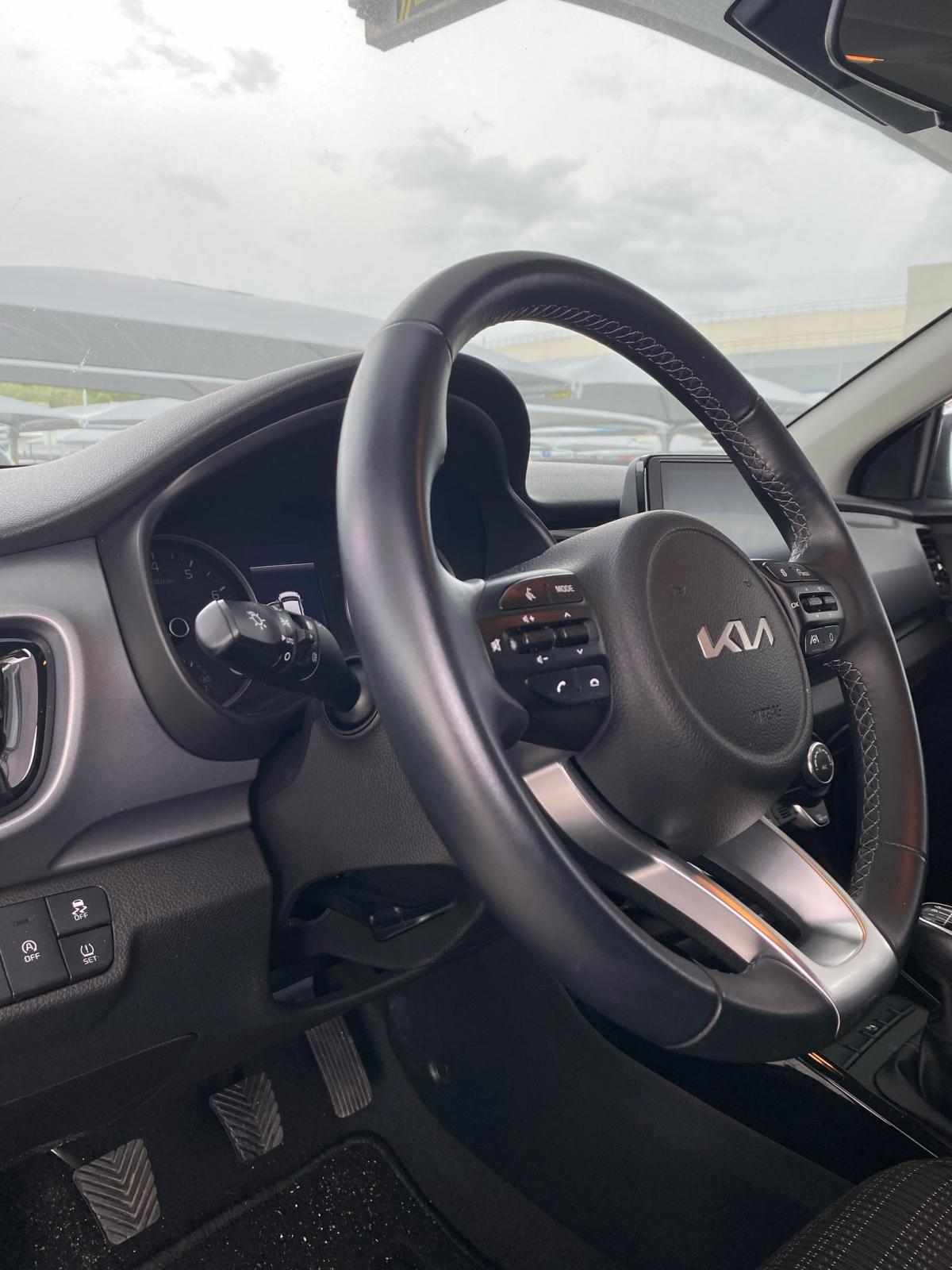 kia-stonic-2024-gasolina-998cc