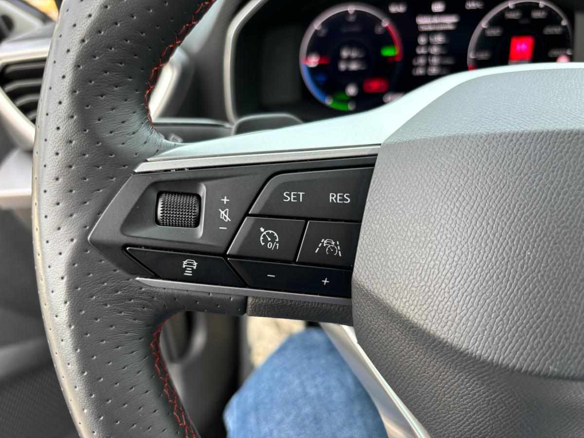 seat-leon-e-hybrid-2021-gasolina-1395cc