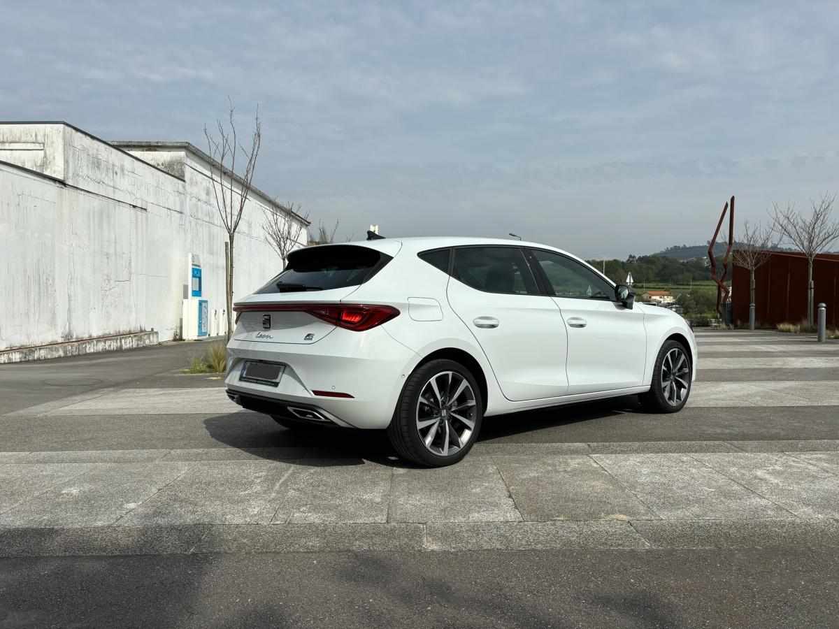 seat-leon-e-hybrid-2021-gasolina-1395cc