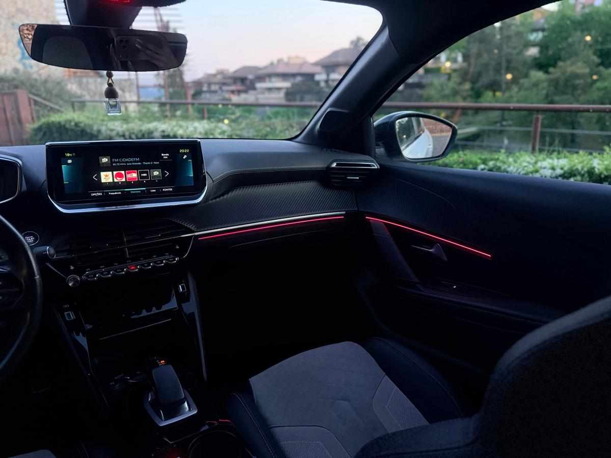 peugeot-e-208-ev-50-kwh-2021-eletrico