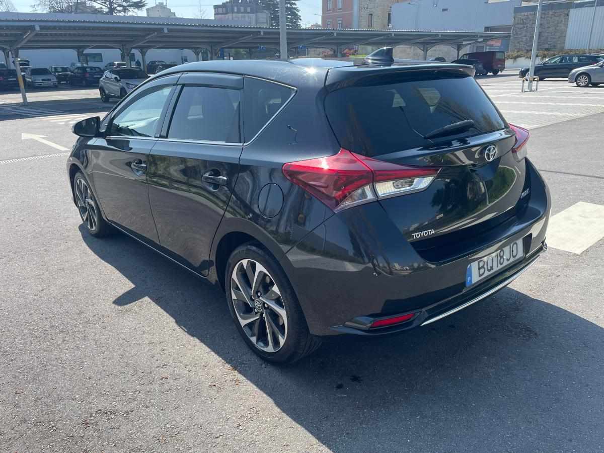 toyota-auris-1-2-turbo-2016-gasolina-1197cc