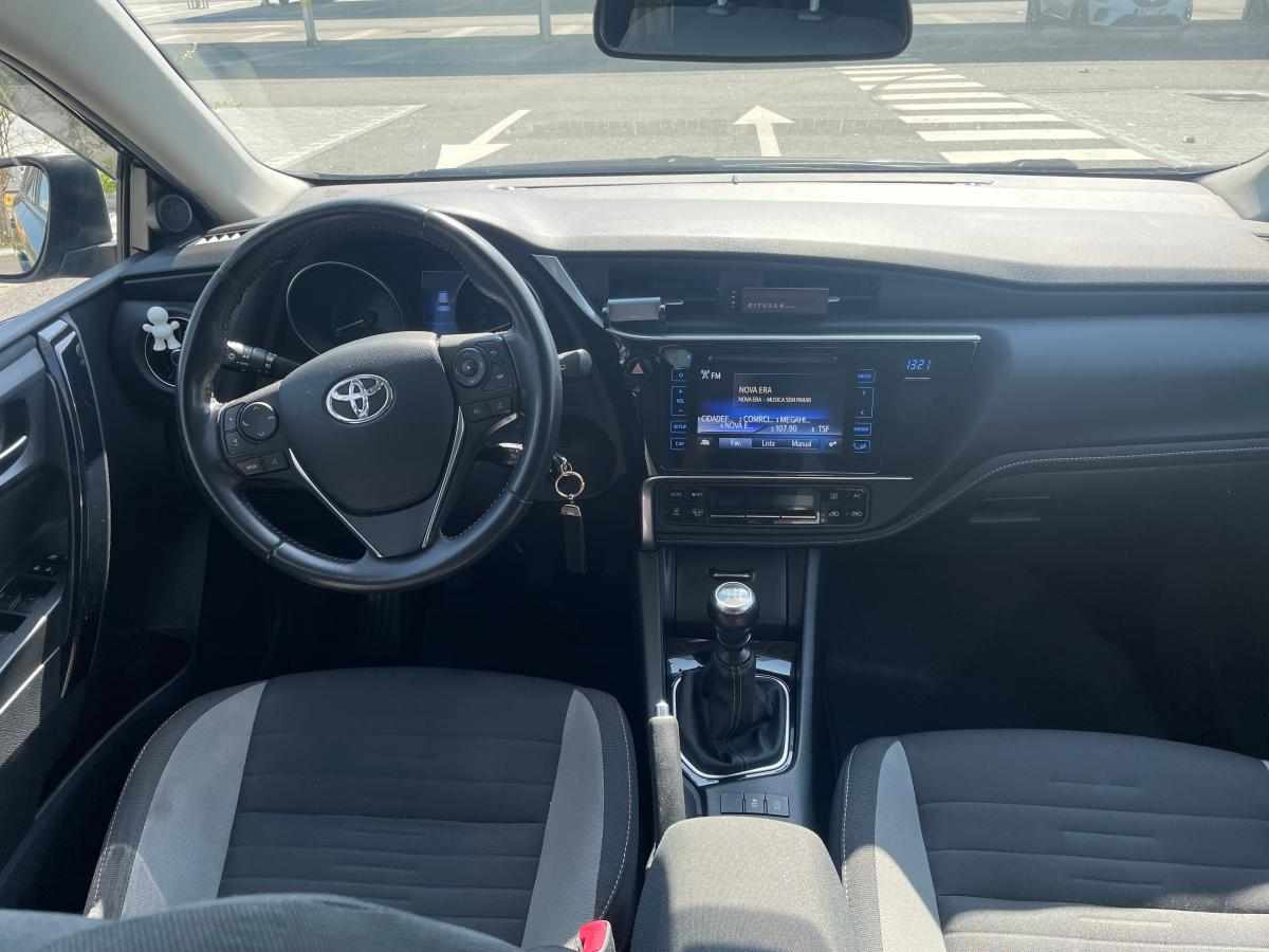 toyota-auris-1-2-turbo-2016-gasolina-1197cc