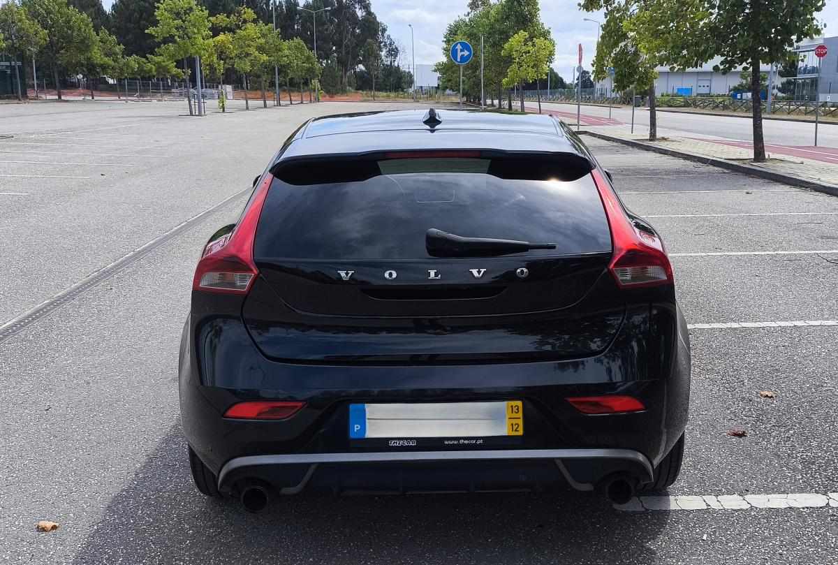 volvo-v40-d2-1-6-2013-diesel-1560cc