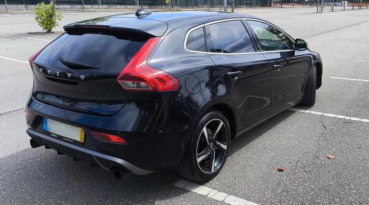 volvo-v40-d2-1-6-2013-diesel-1560cc