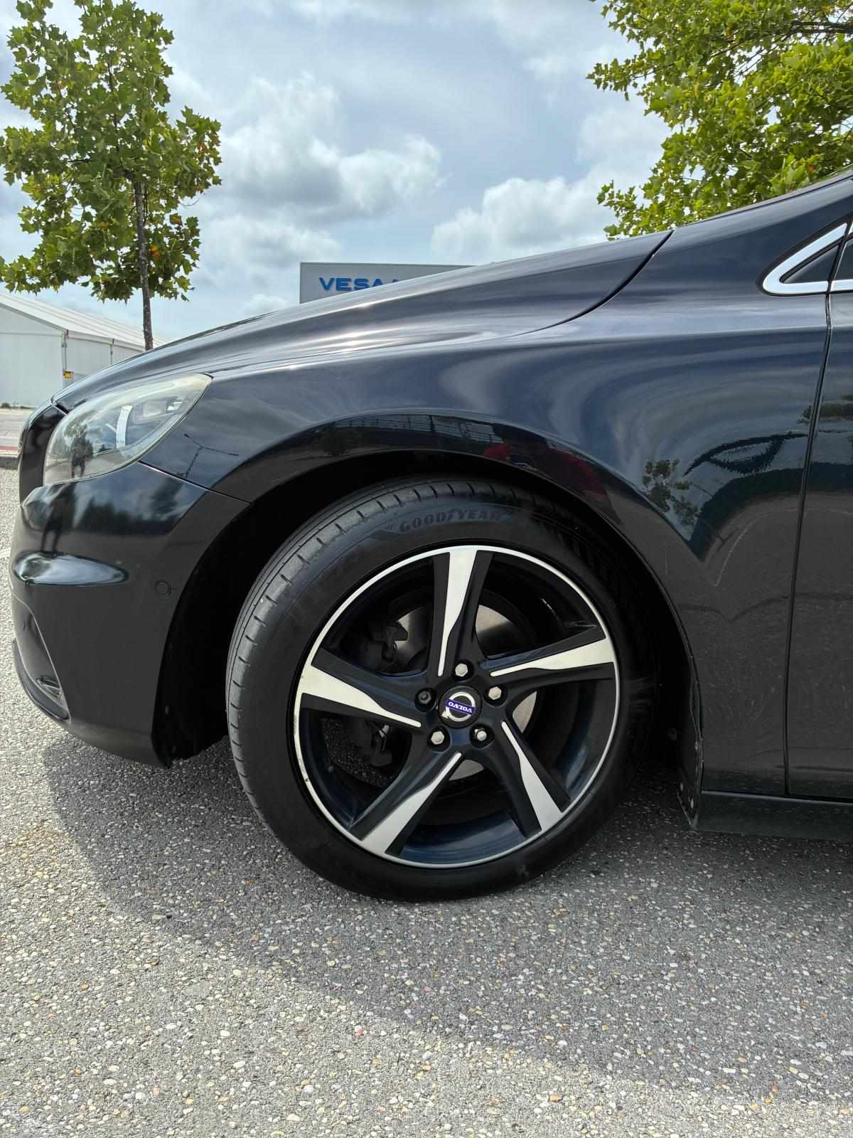 volvo-v40-d2-1-6-2013-diesel-1560cc