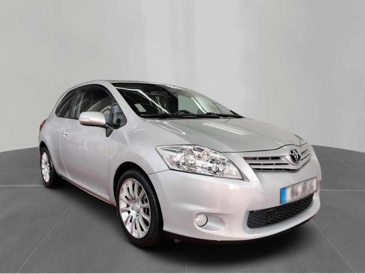 toyota-auris-1-4-d-4d-2010-diesel-1364cc