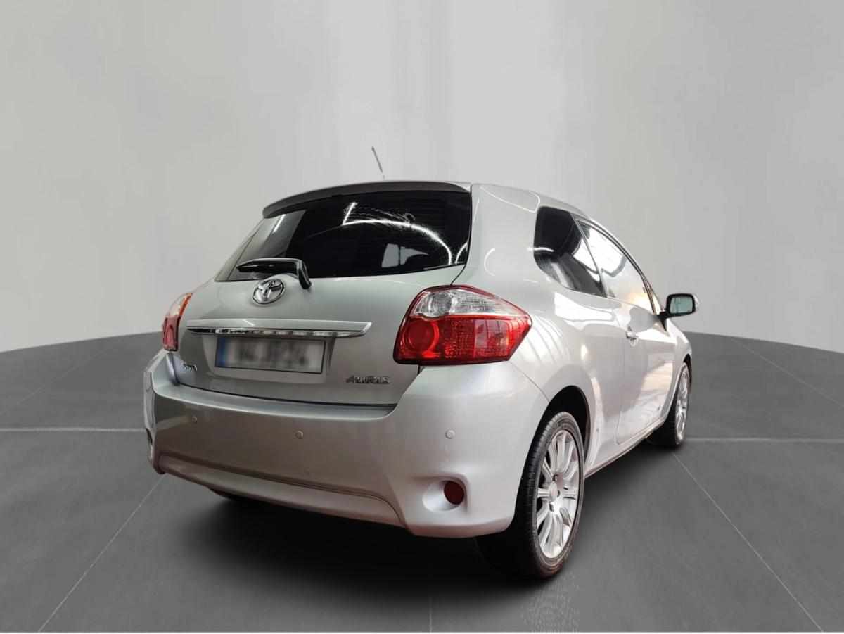 toyota-auris-1-4-d-4d-2010-diesel-1364cc