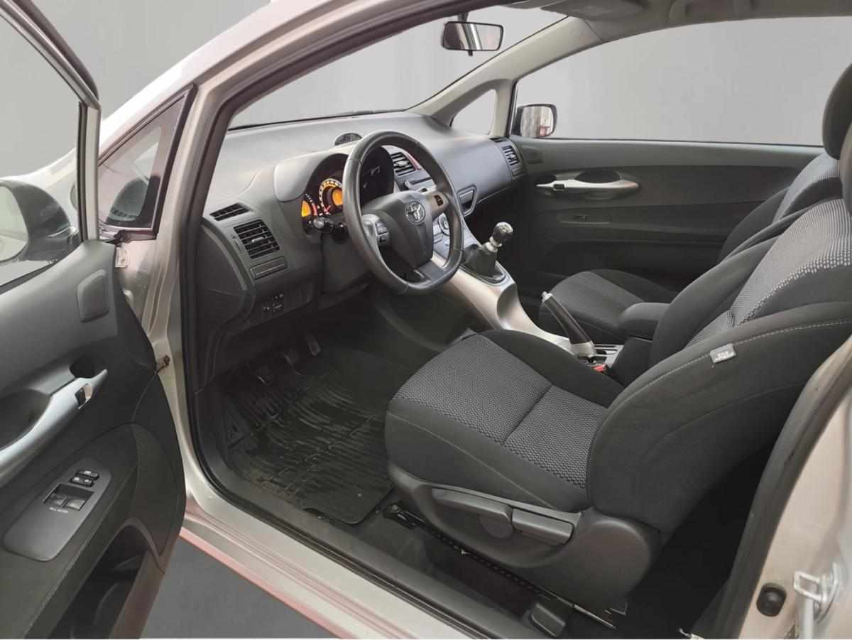toyota-auris-1-4-d-4d-2010-diesel-1364cc
